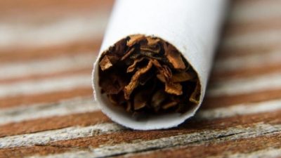 Samsun’da KOM ekipleri, durdurduğu araçta kaçak makaron ele geçirdi