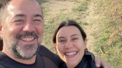 Ata Demirer ve sevgilisi kasım ayında deniz keyfi yaptı