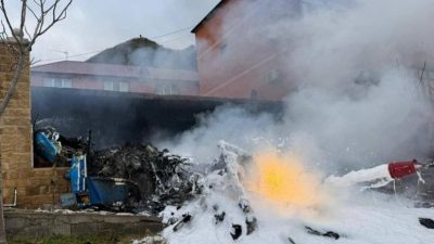 Dağıstan’da bir evin çatısına helikopter düştü! 4 ölü 3 yaralı